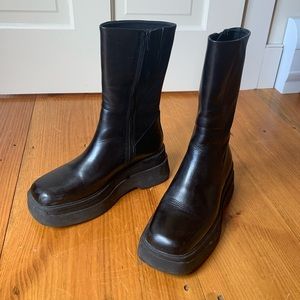 VAGABOND CARLA BOOTS. PLATFORM SQUARE TOE